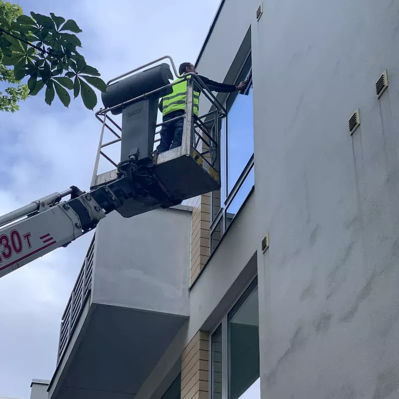 Мойка окон снаружи